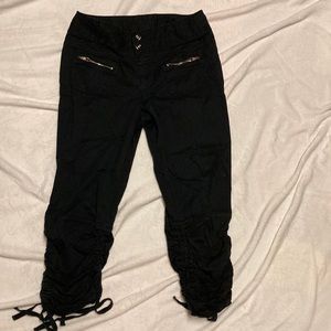 Size 4 Black Capri style pants International Concepts